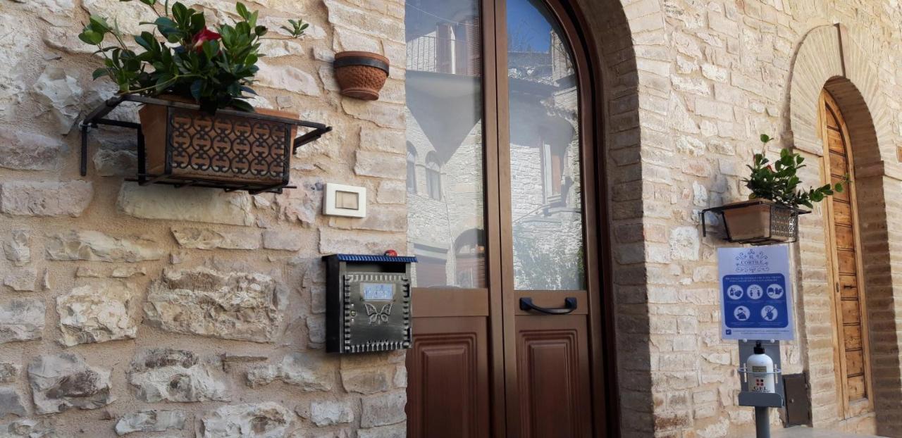 דירות אסיסי Il Cortile Di San Rufino מראה חיצוני תמונה